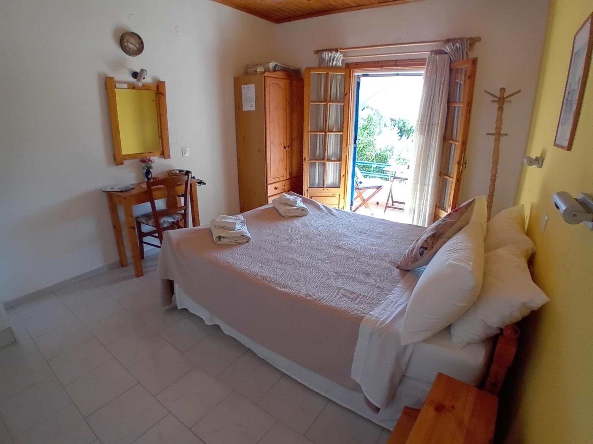 Spiti Melianou Apartment อายีโอส เยออร์ยิโอส ปากอน ภายนอก รูปภาพ